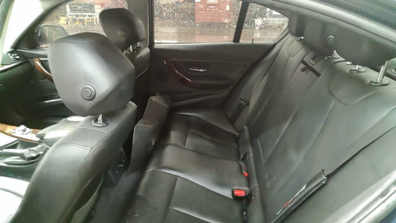 (LOCAL PICKUP ONLY) Roof Glass Fits 12-18 BMW 320i 7006501