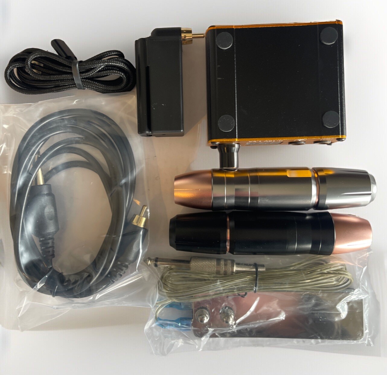 Set Of 2 TWO Solong Tattoo Machines Battery Wireless & Wired Case Tattoo Kit Gun