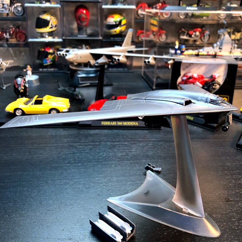 1/200 Scale Alloy Aircraft B2A Phantom Strategic Bomber Finished Metal Model