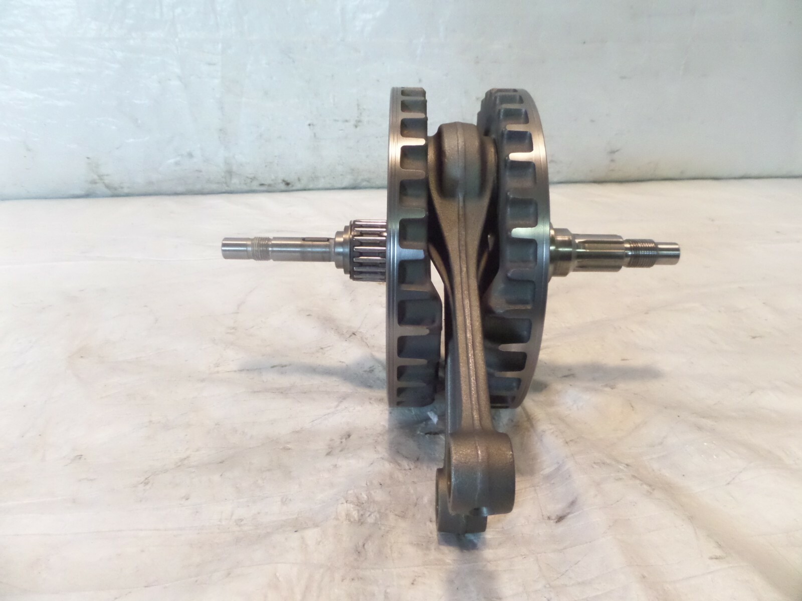 Harley Davidson Sportster 883 & 1200 Engine Flywheel Crankshaft Assembly w/ Rods