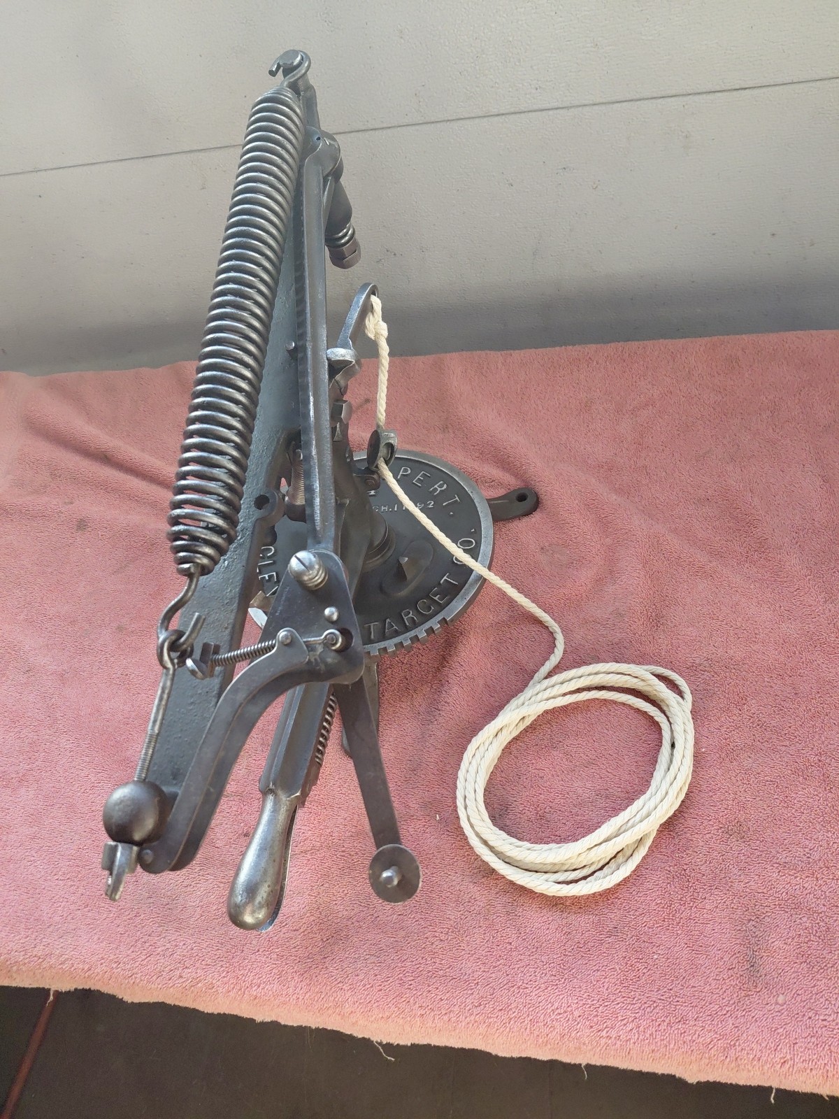 The Expert 1892 Skeet Pigeon Shooter Blue Rock Trap Cleveland Target Co #4 2