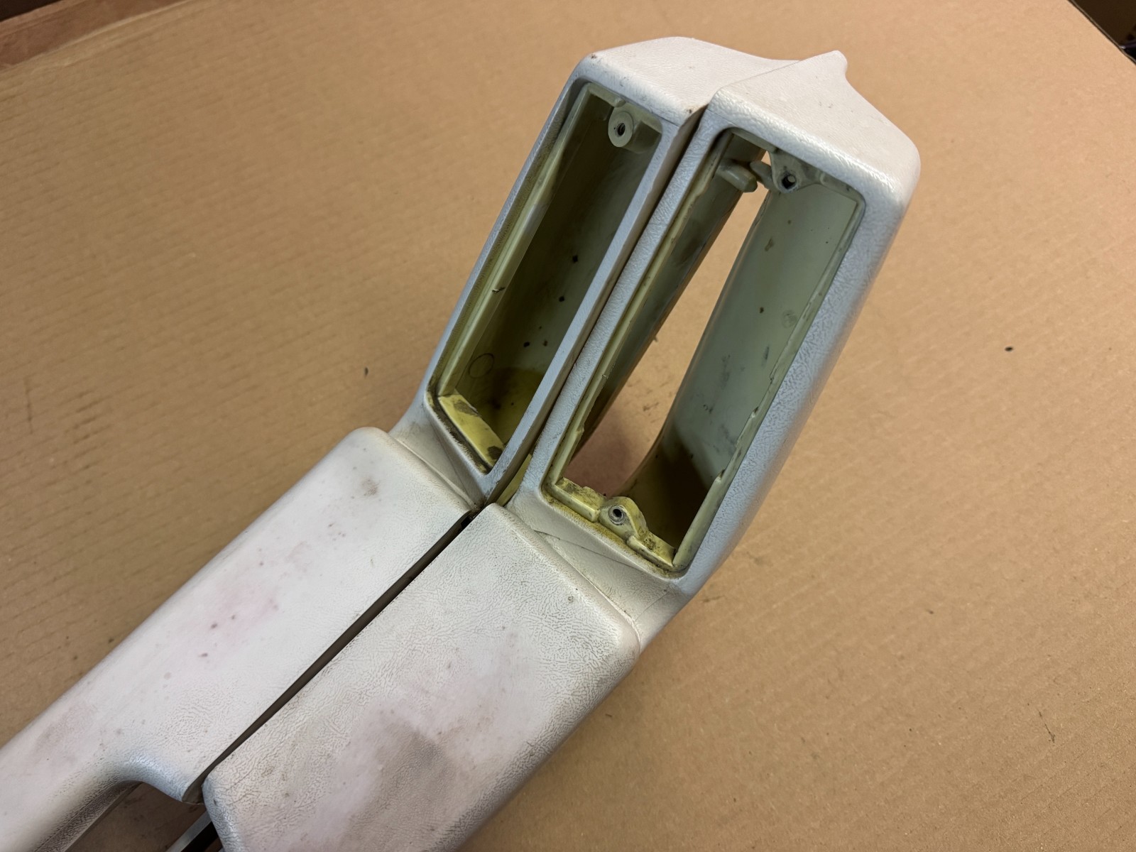 87-93 Ford Mustang White Door Pull Handles Door Armrest Handle FEATURE 7-UP OEM