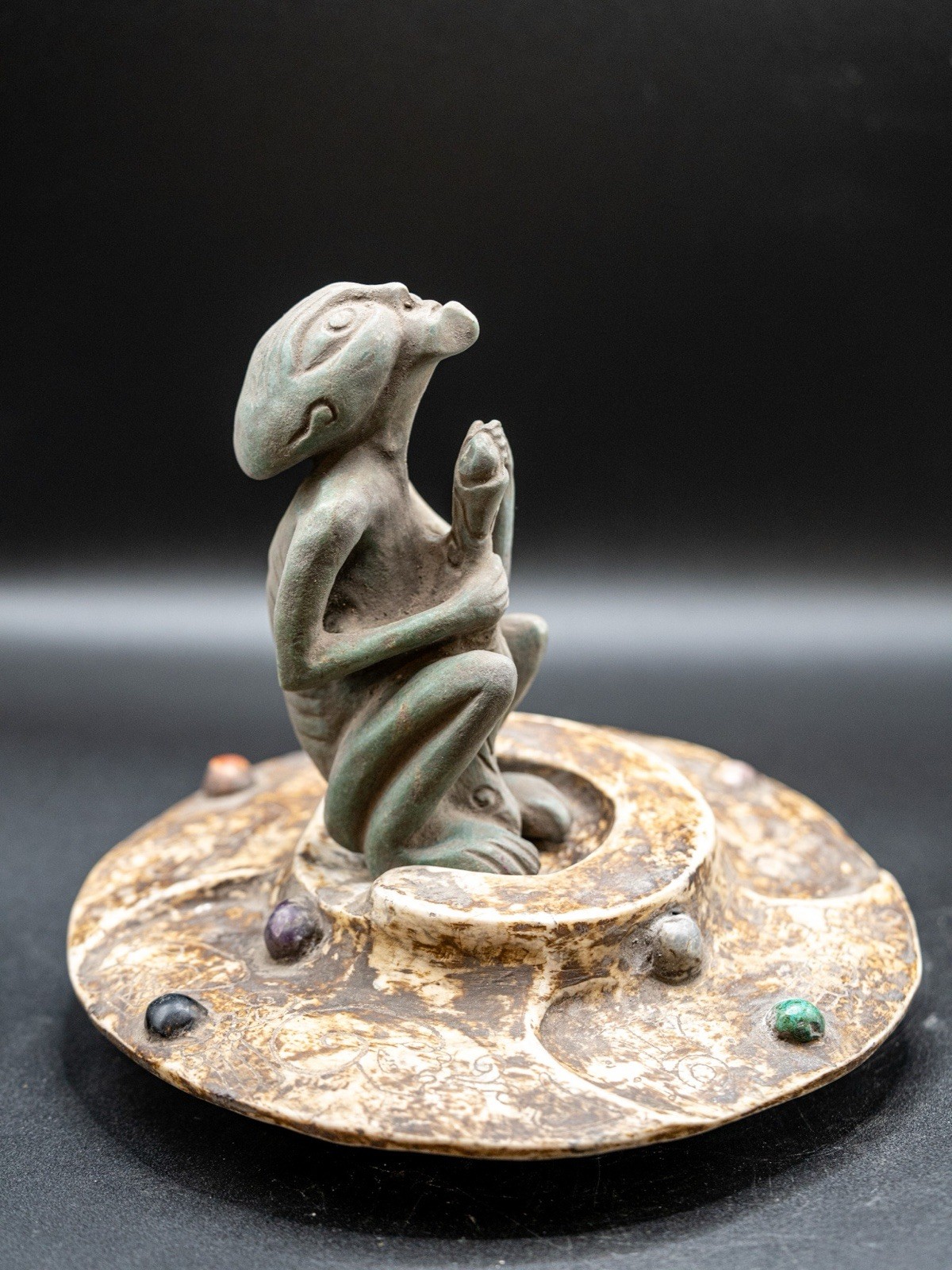 Glowing Ufo Praying Alien Tula Hidalgo PreColumbian Anuannki Ancient Ojuelos