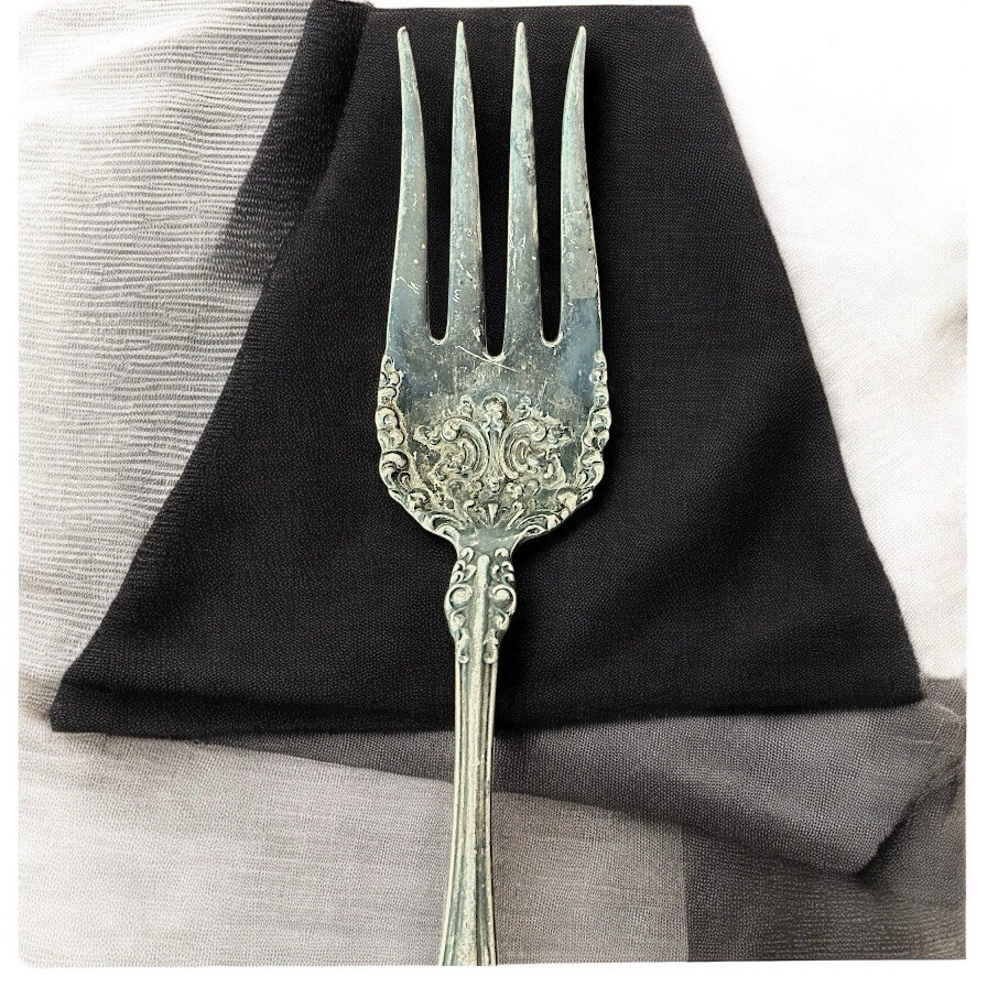Vintage 1847 Roger Bros. Ornate Silverplate Cold Meat Serving Fork A1 Flatware