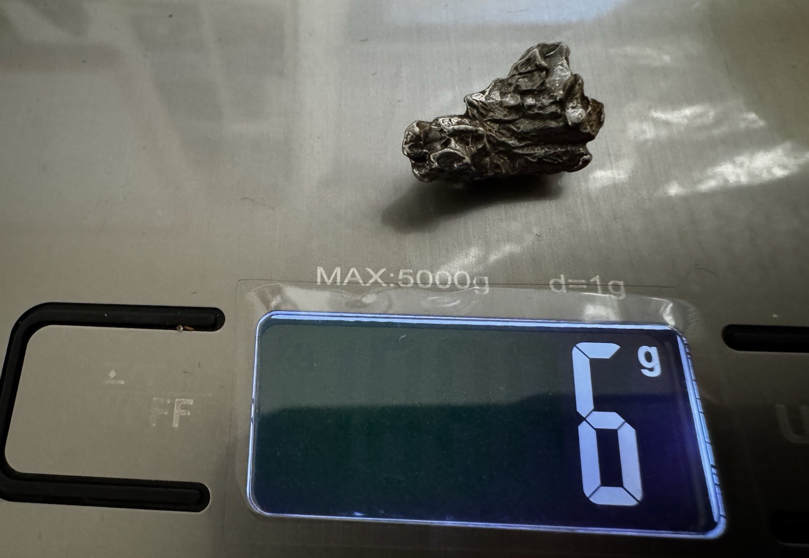 Iron Metallic Meteorite Specimen 6g Natural Collectible 23.6mm x 13.0mm