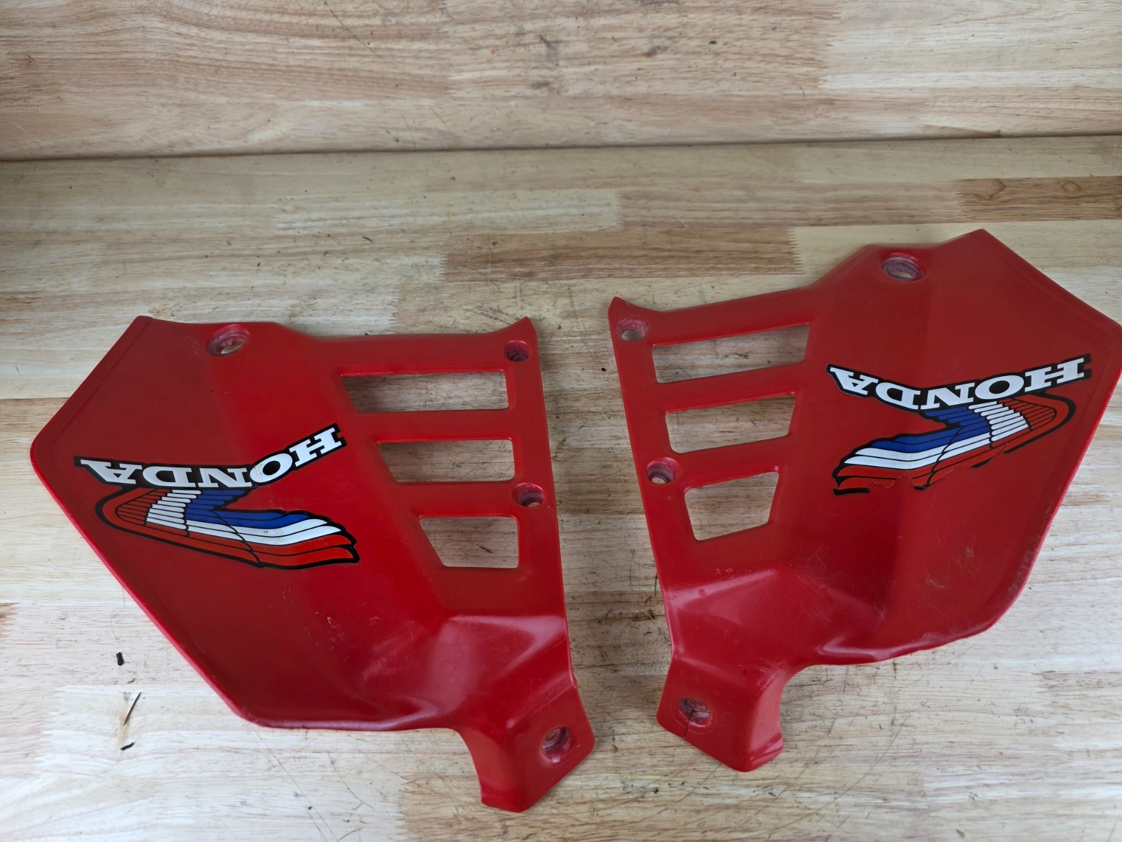 85 86 ATC250R HONDA OEM FUEL GAS TANK RADIATOR SHROUDS 1985 1986 ATC 250R