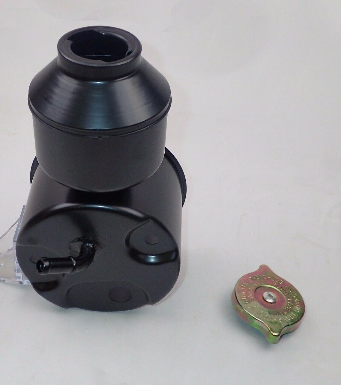 Sagniaw 143 Series power steering Reservoir c60 GMC international trucks 7840124