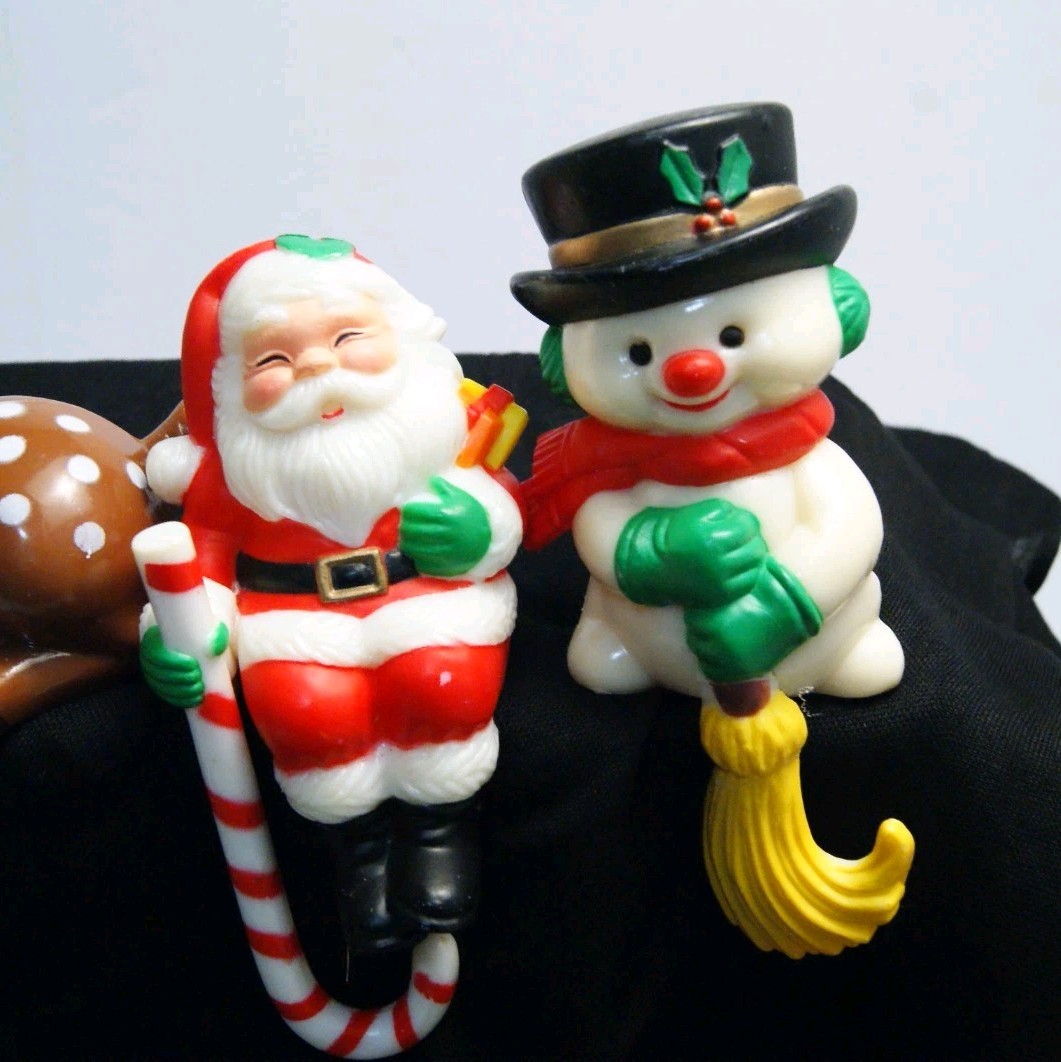 Vintage 1980s Plastic Holiday Stocking Hanger Set – Santa Snowman Reindeer READ