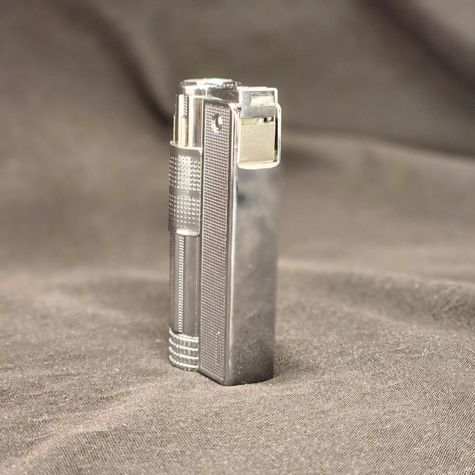 NEW Retro Style Trench Heavy-duty Petrol Lighter Chrome