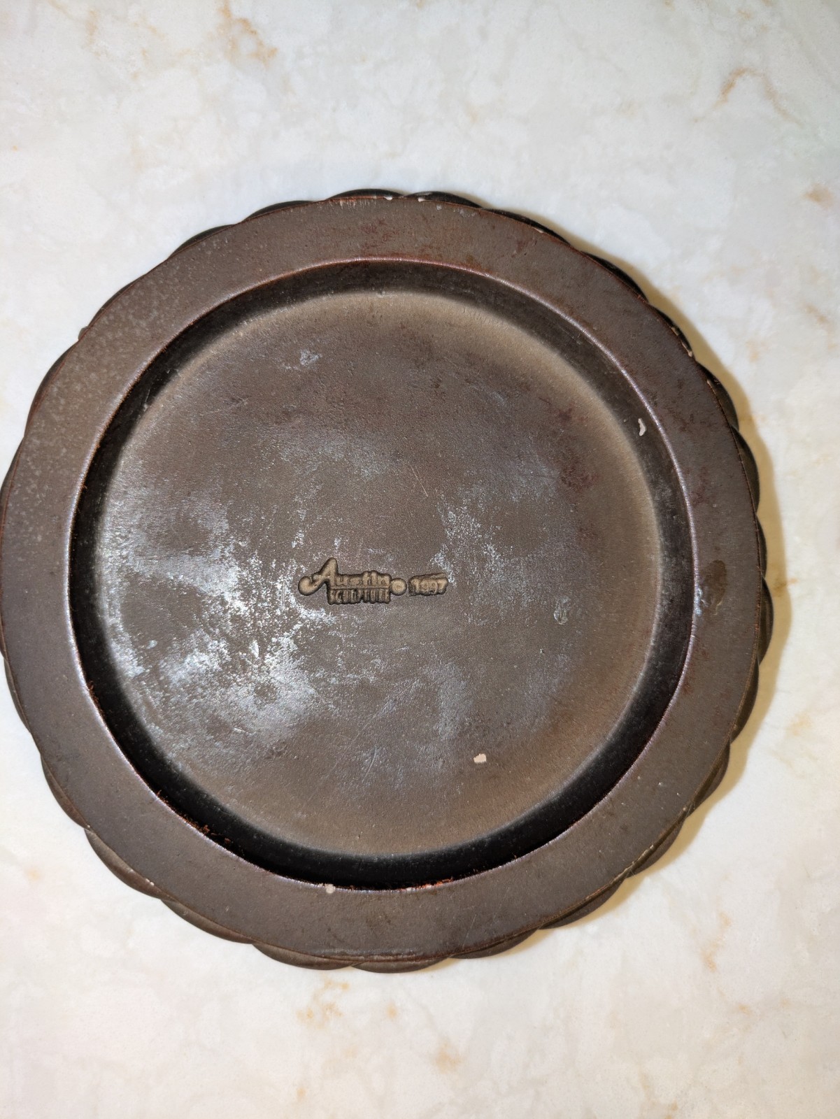 AUSTIN PRODUCTIONS SCULPTURE 4.5" Rope Plate Candle Display (Brown Pottery)