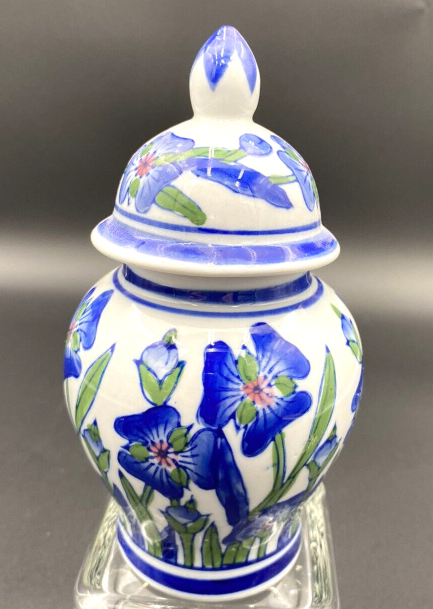 Chinese Porcelain Ginger Jar, Cobalt & Light Blue Irises, 6.5" with Lid, MINT