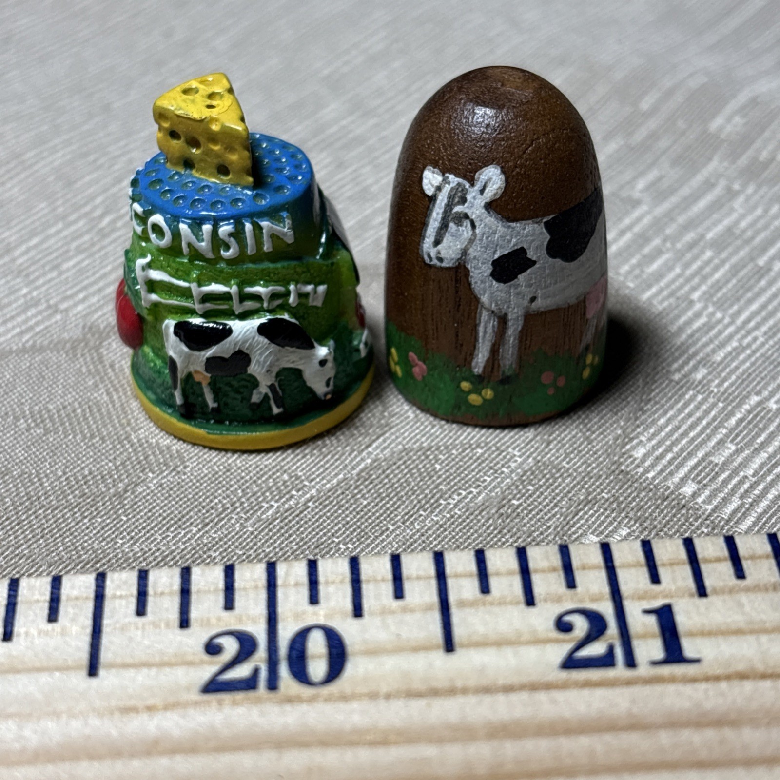 Thimbles 2 Cows Resin Wood Wisconsin Tillamook Oregon
