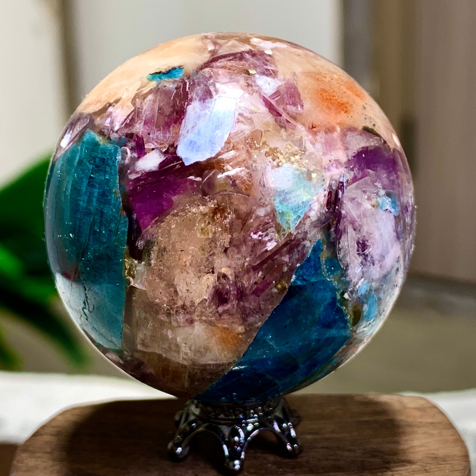 113G Natural Blue Aptite +Sun Stone purple lepidolite Sphere mineral sample