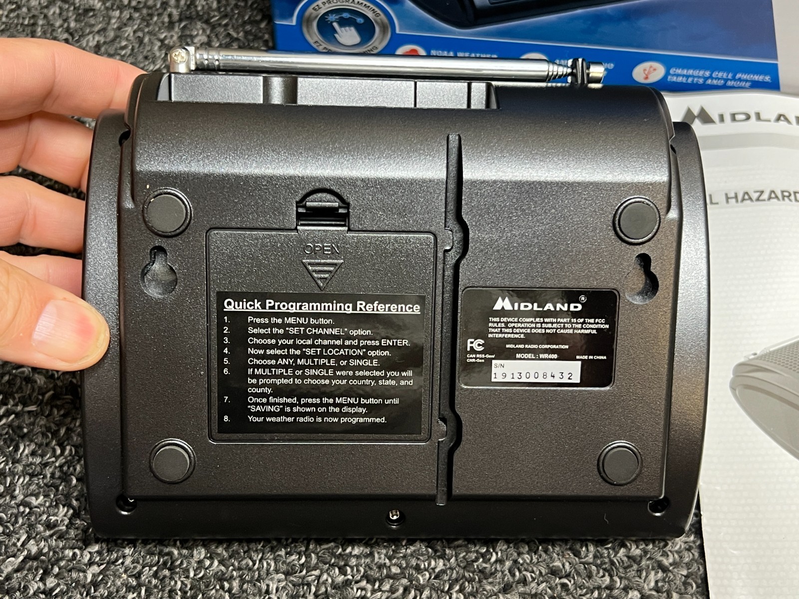 Midland WR400 NOAA Emergency Weather Alert Radio w/ AM FM Radio W/ Power Supply