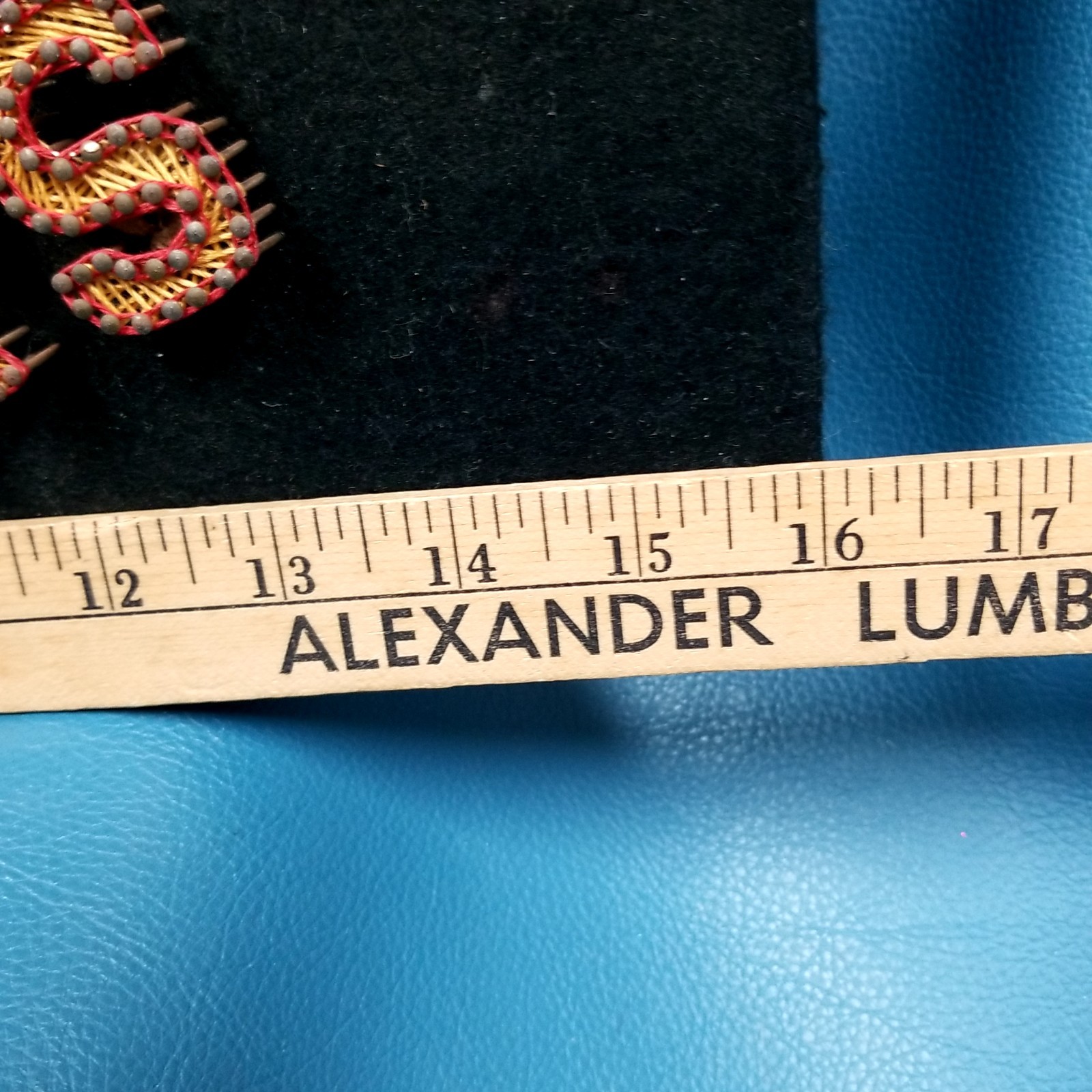 Vintage Memorial Chargers String Art Fan Collectible, Used