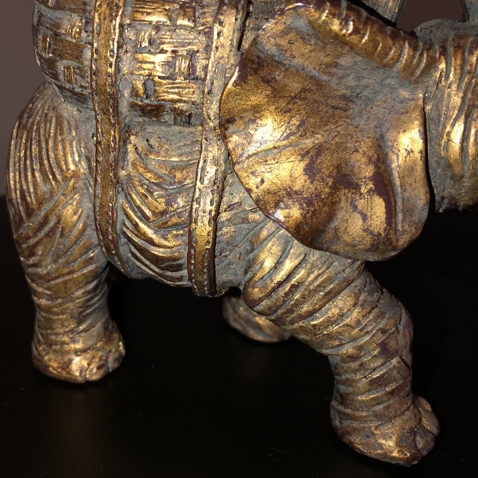 Bronze Style Resin Elephant Riding Monkey Mantle Quartz (Clock not working) 6"