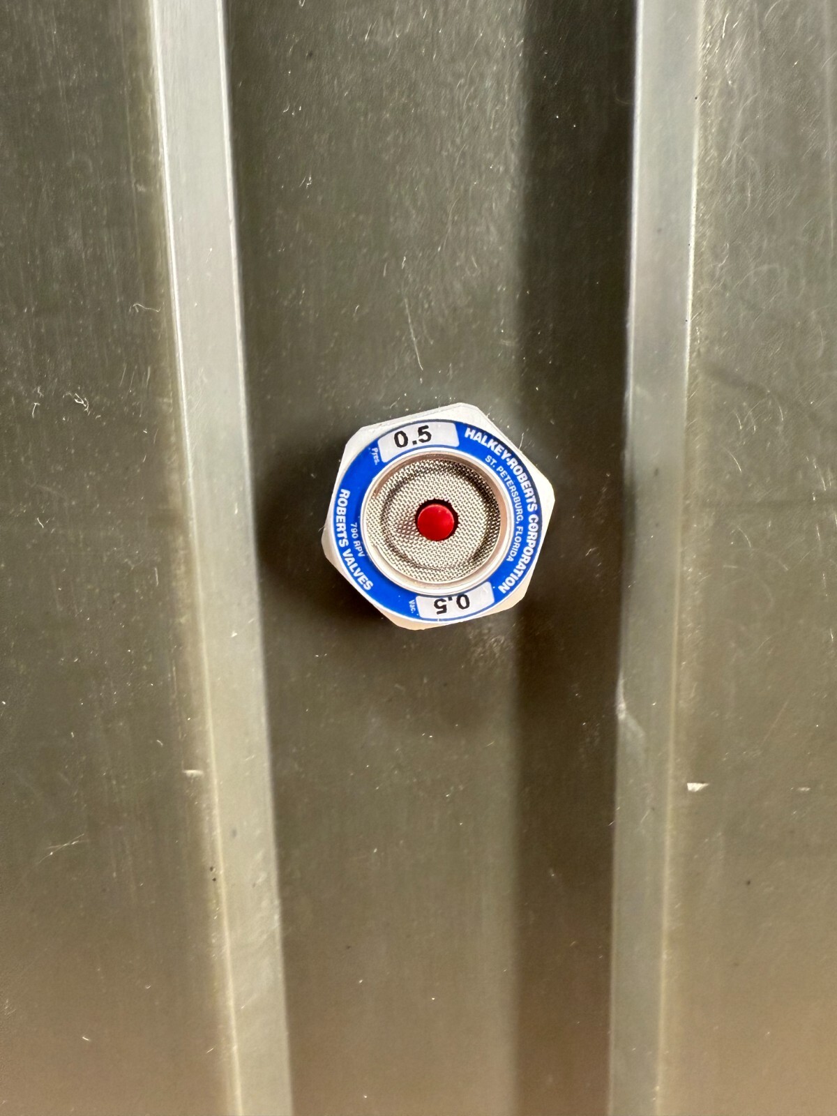 Pelican Hardigg Footlocker Green Transport Case 31"X21"X21" Military Waterproof