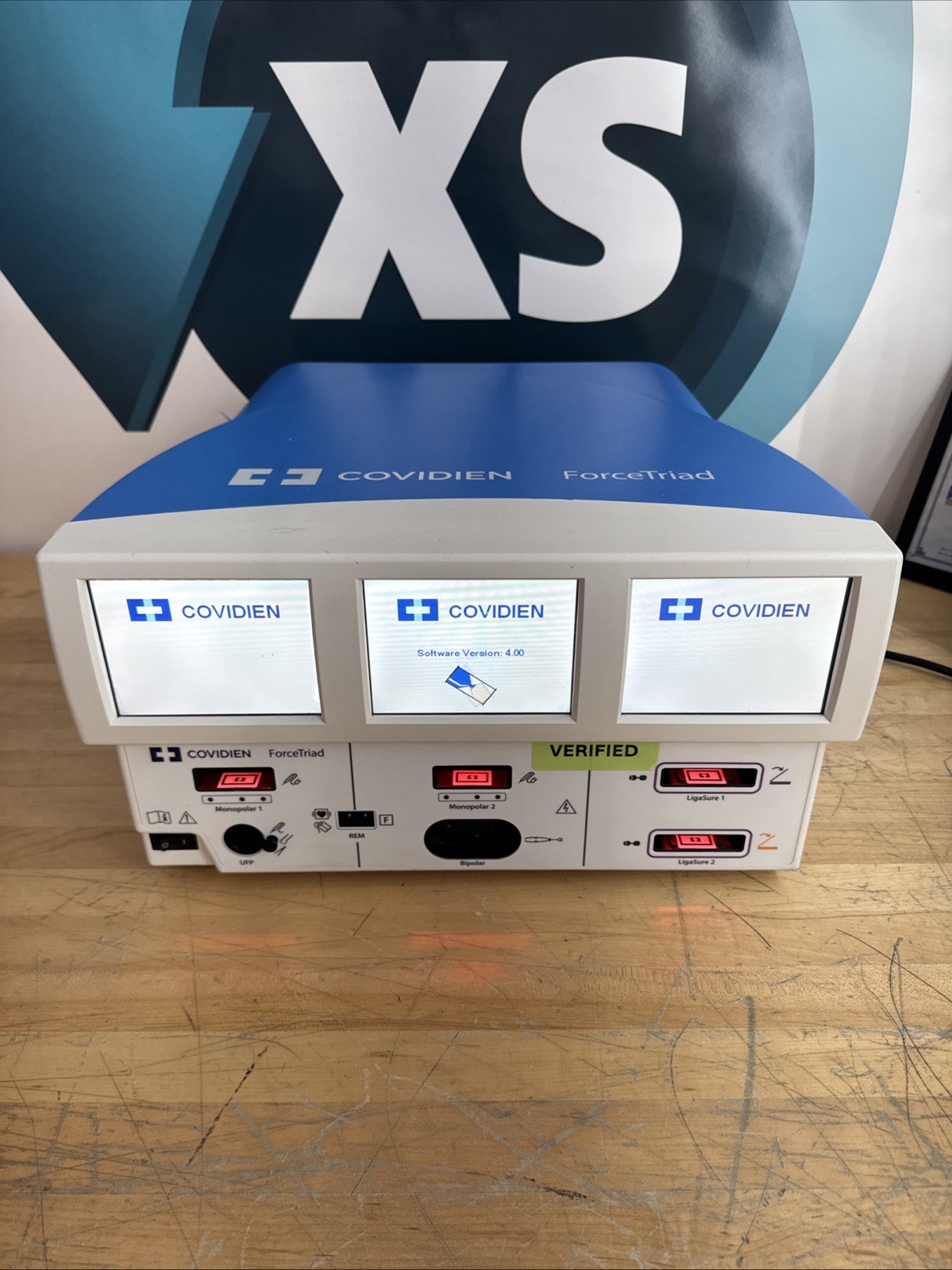 Covidien ValleyLab Force Triad v4.0 Electrosurgical Generator ESU w/ Pedals