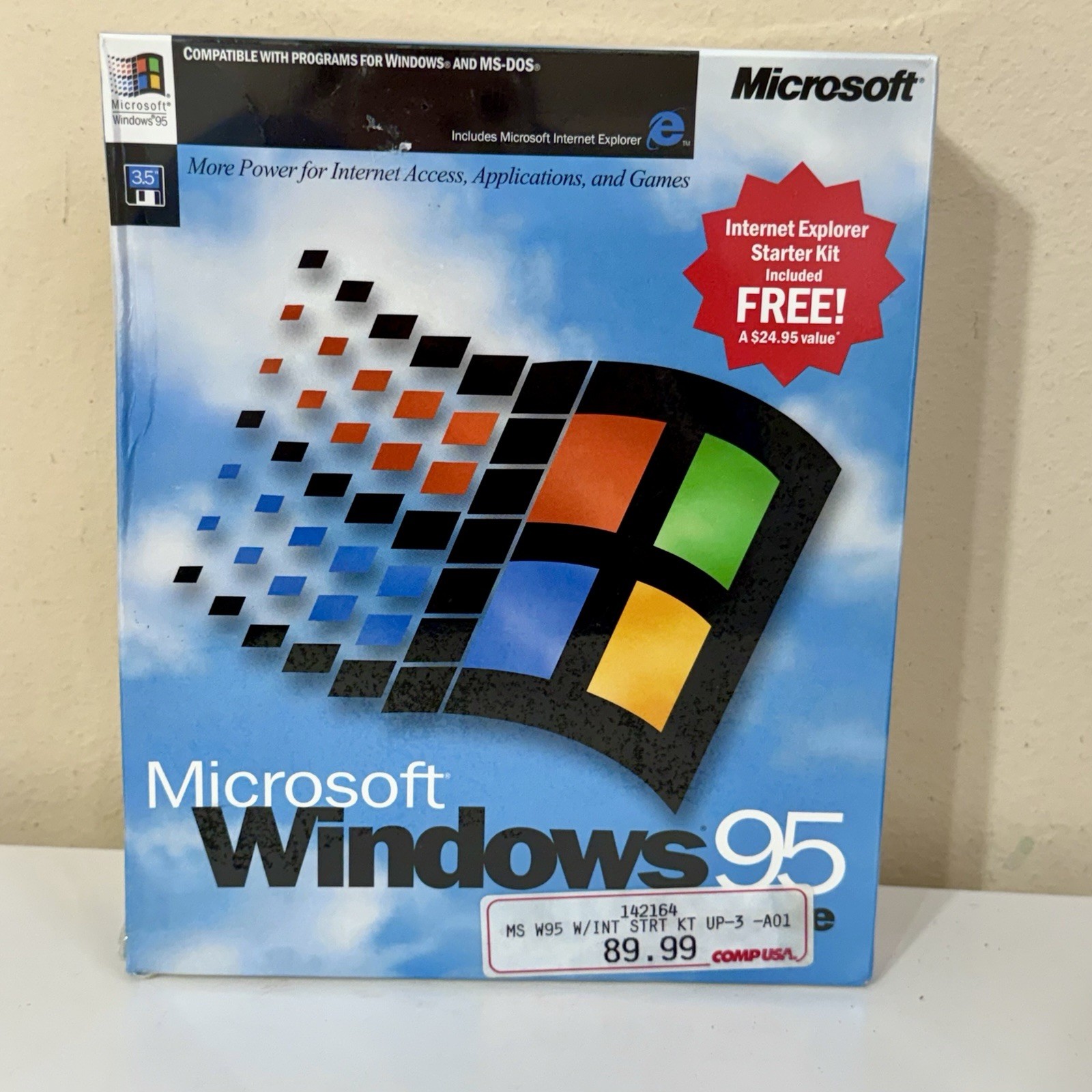 New Microsoft Windows 95 OS Upgrade 3.5" Floppy MS-DOS PC 1996 US Int Expl Kit