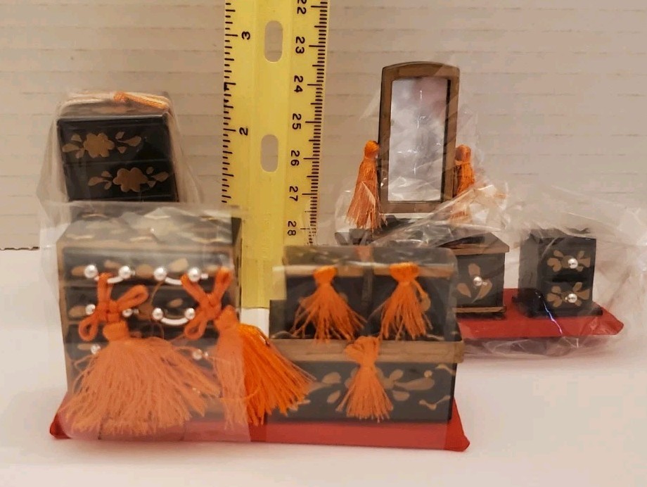 Japanese Hina Wooden Lacquer Tansu Mini Furniture Festival Cart
