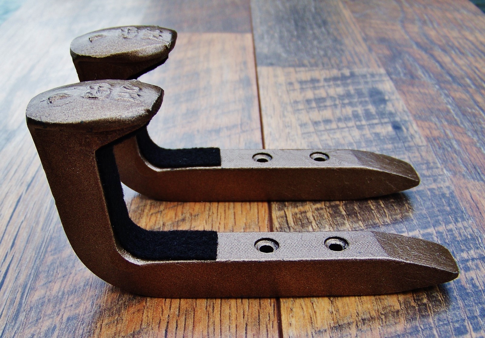 Gun rack hangers hooks wall mount shotgun rifle hunting western decor blacksmith