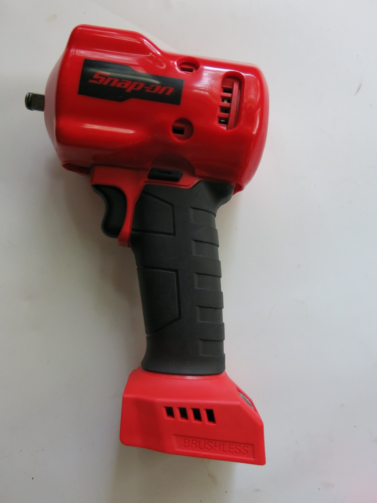 Snap On CT9038 Red 3/8” 18v Lithium Brushless Stubby Cordless Impact Wrench Nice