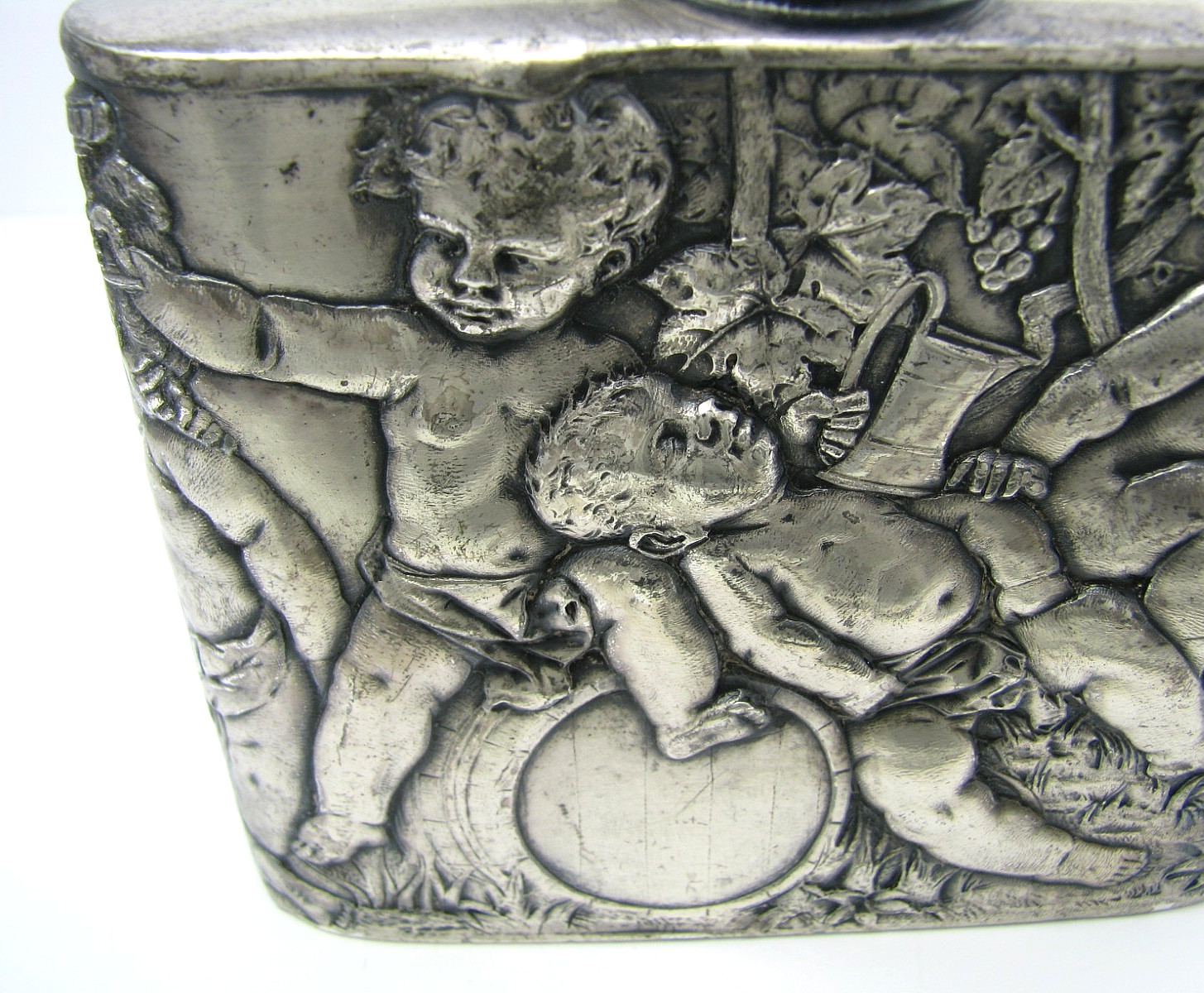 ANTIQUE SILVER PLATED FLASK LIQUOR FLASK Tipsy Cherubs Angels 1870s No Mono Rare