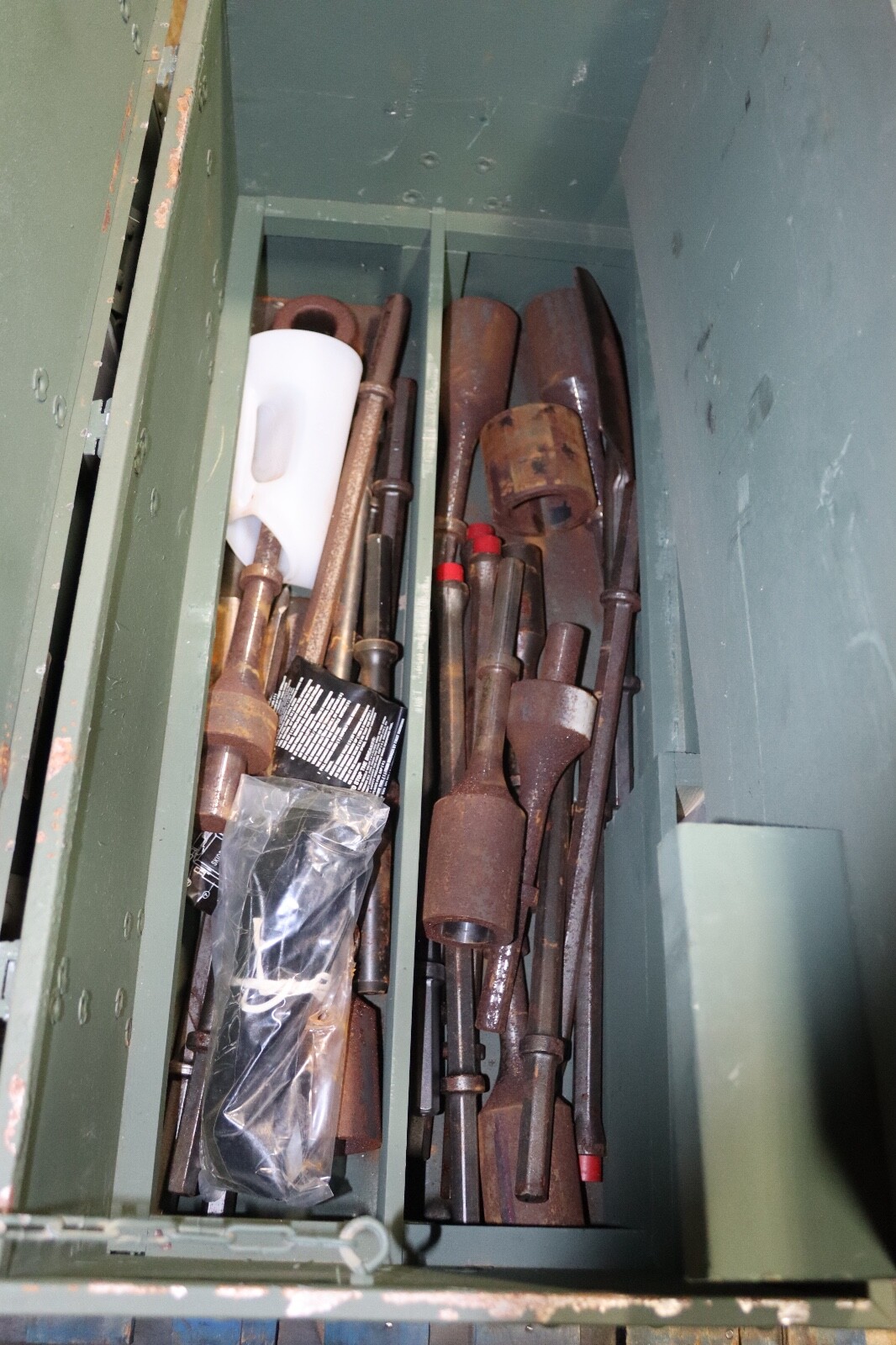 NEW SKIDRIL 180 BREAKER PAVING HAMMER LOTS OF EXTRAS