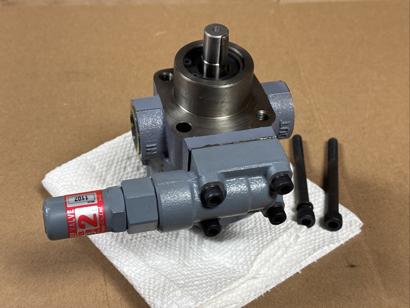 NEW Nippon TOP-210HBM Trochoid Oil Pump 2VB 2L Relief WARRANTY FAST SHIPPING