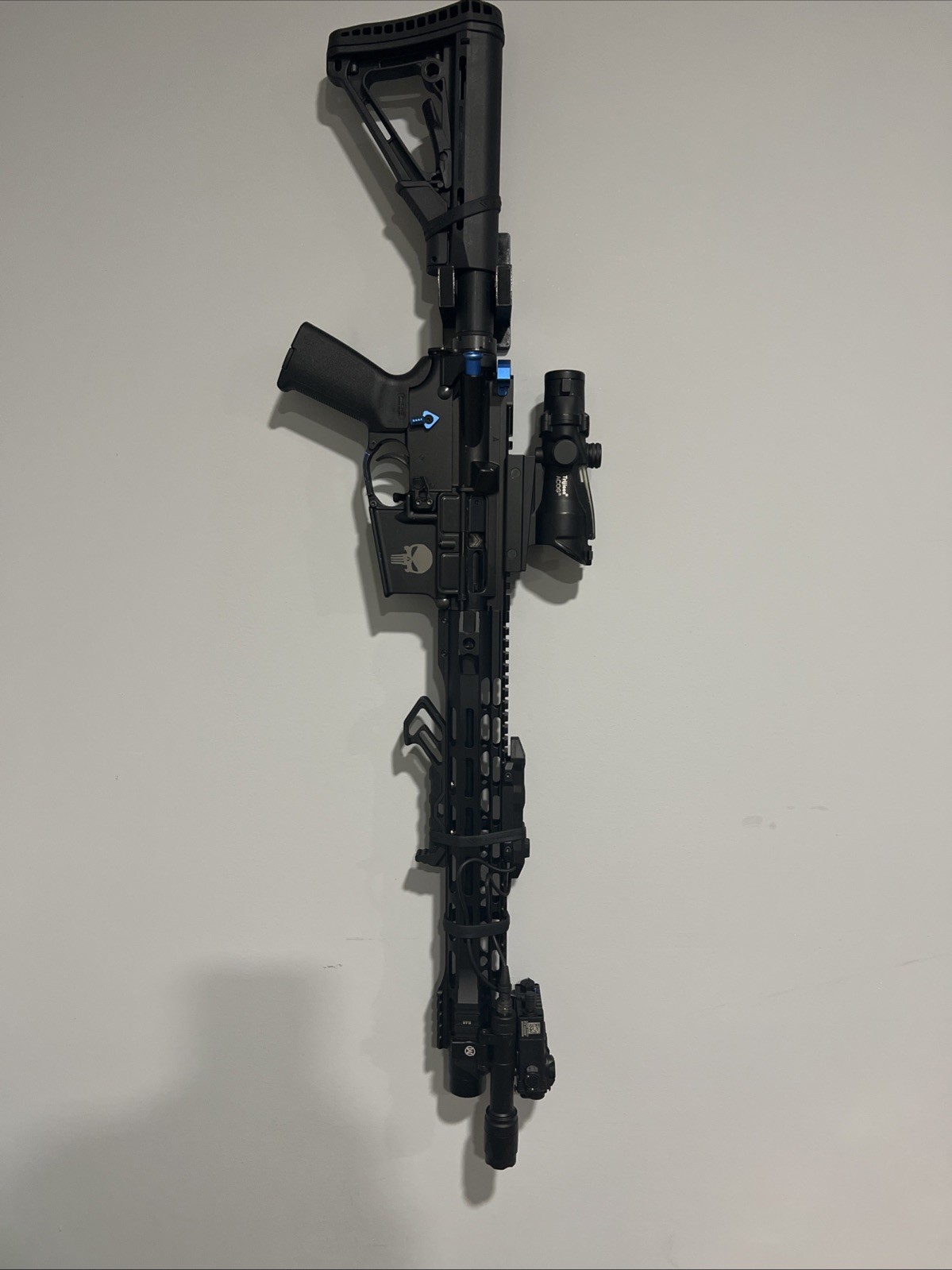 Gun Wall Mount for 223 5.56 Rifle - vertical mount