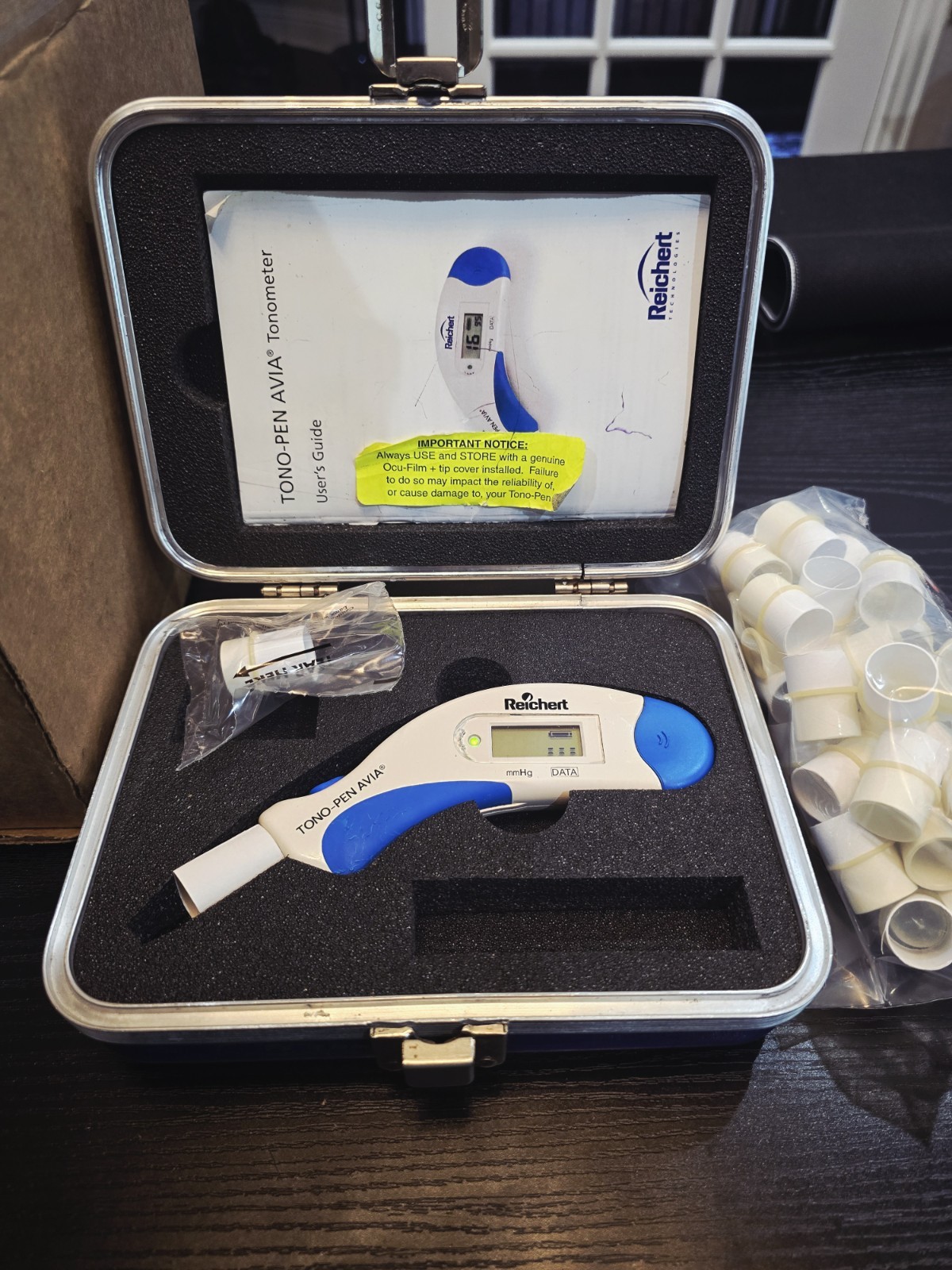 Reichert Avia Quick-Tap Tono-Pen/ Tonometer with Case, TIPS AND WARRANTY