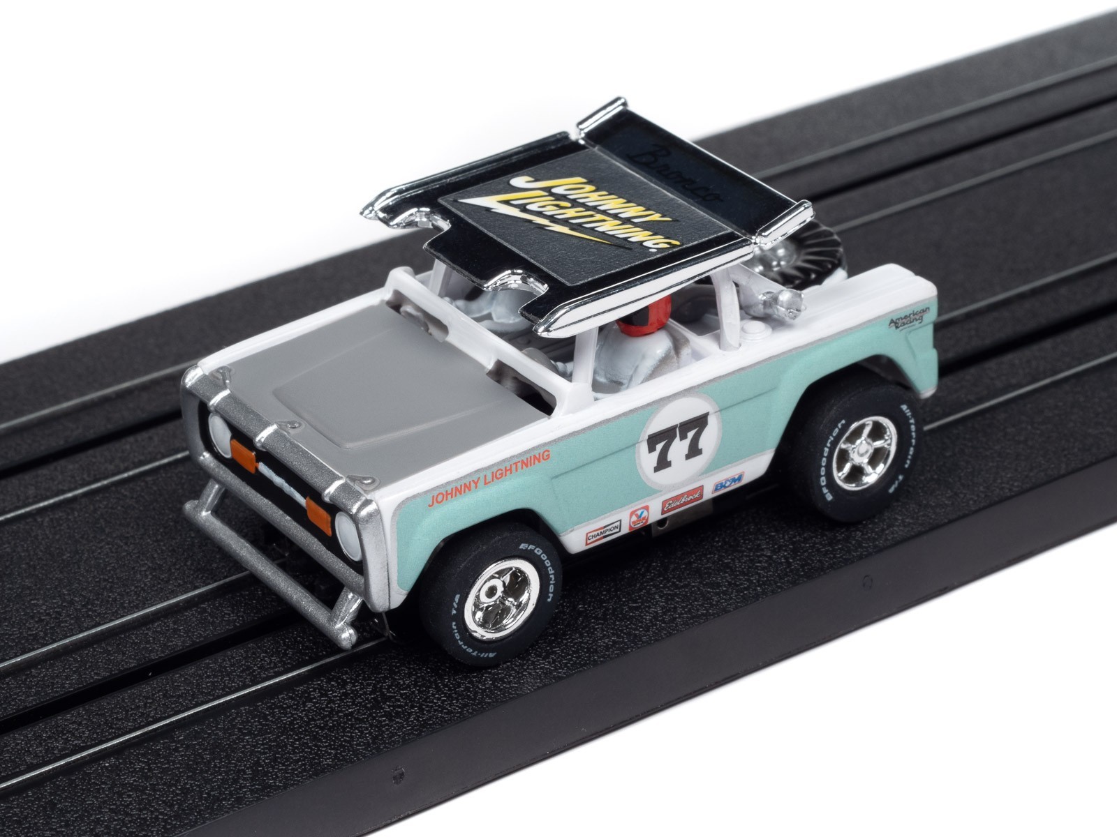 Auto World 1972 Ford Baja Bronco HO Scale Slot Car SC407
