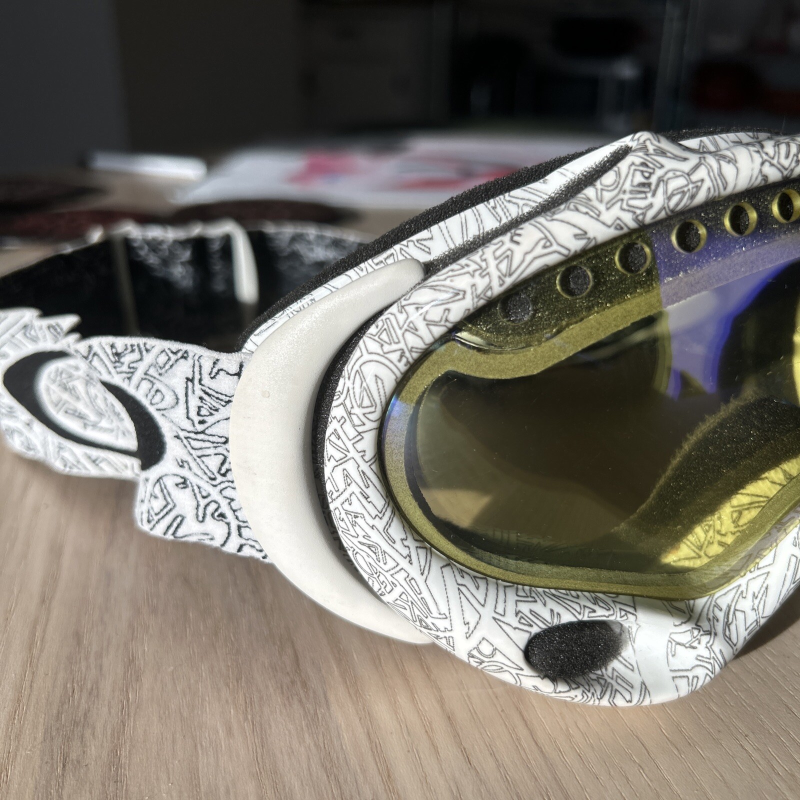 Oakley Crowbar Ski And Snowboard Goggles.