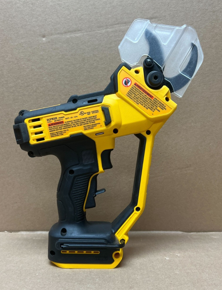 [Used] (DCPR320B) DeWalt 20V MAX* 1-1/2 in. Cordless Pruner (Tool Only)