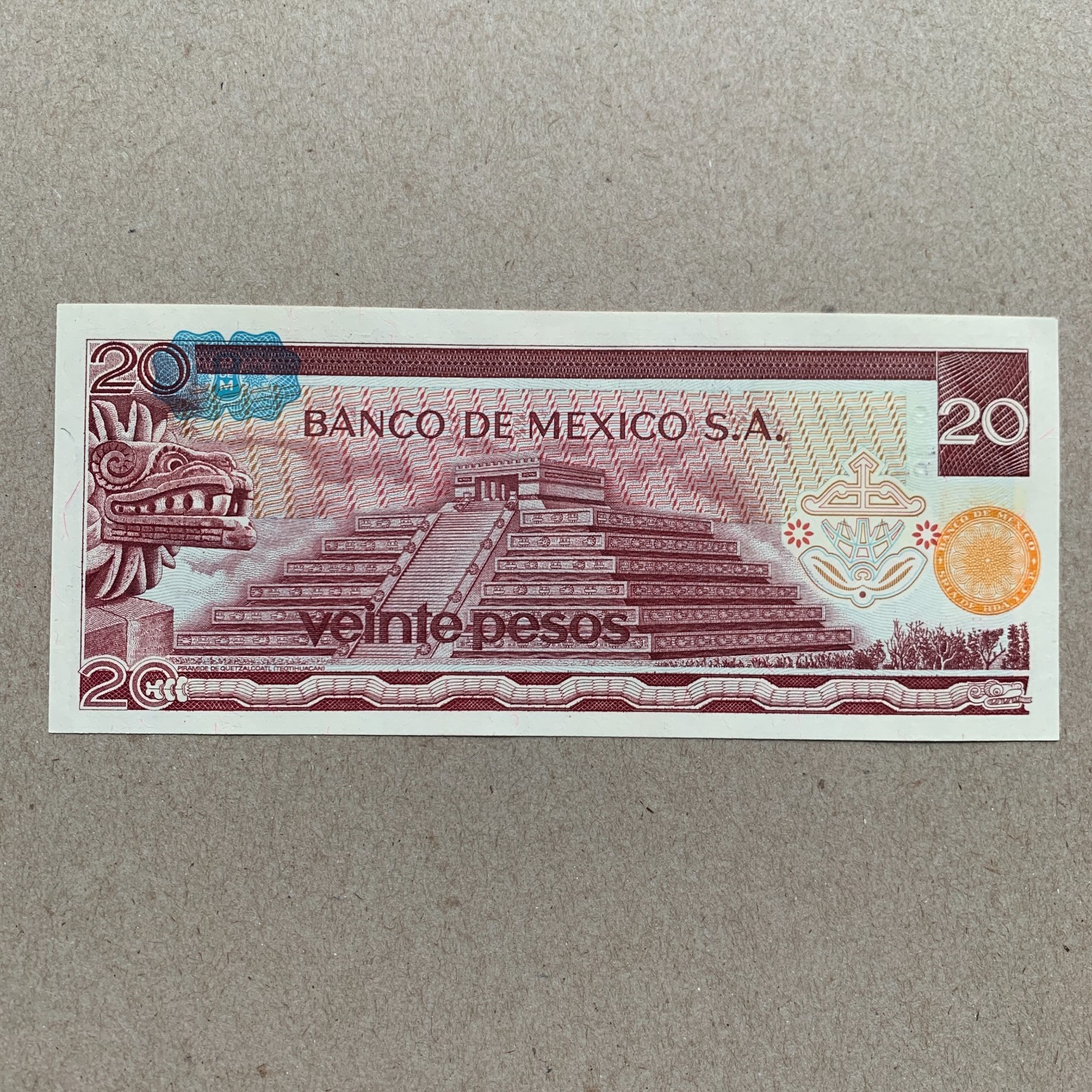 Mexican 20 Pesos Banknote. 1970's Pyramid at Teotihuacan Mexico Currency. UNC