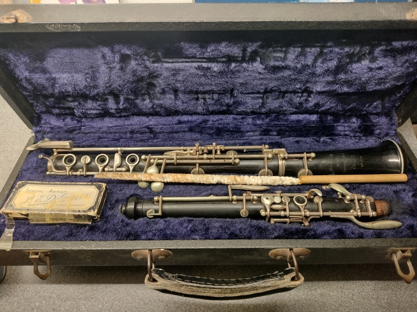 F.Buisson Oboe + Vintage Case Old Antique Musical Instruments