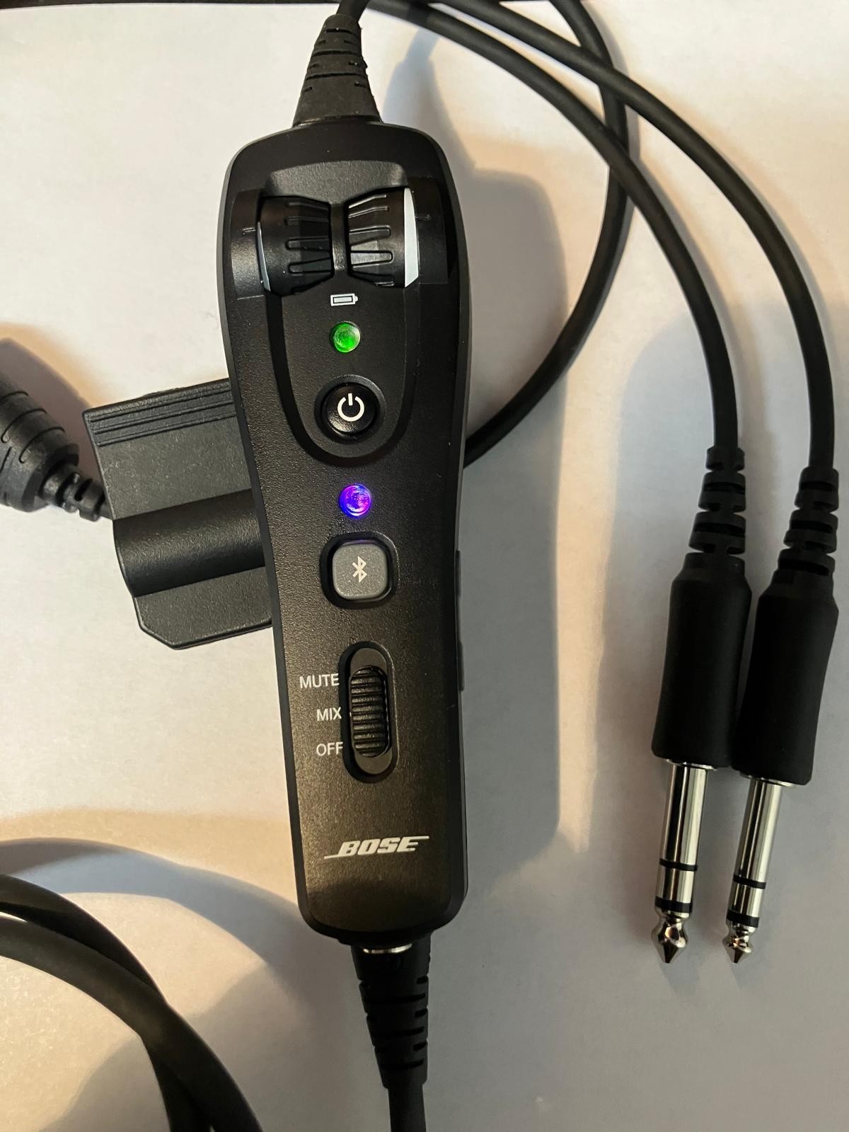 BOSE GA HEADSET WITH BLUETOOTH CONTROL MODULE BOSE A20 , DUAL PLUGS - WARRANTY