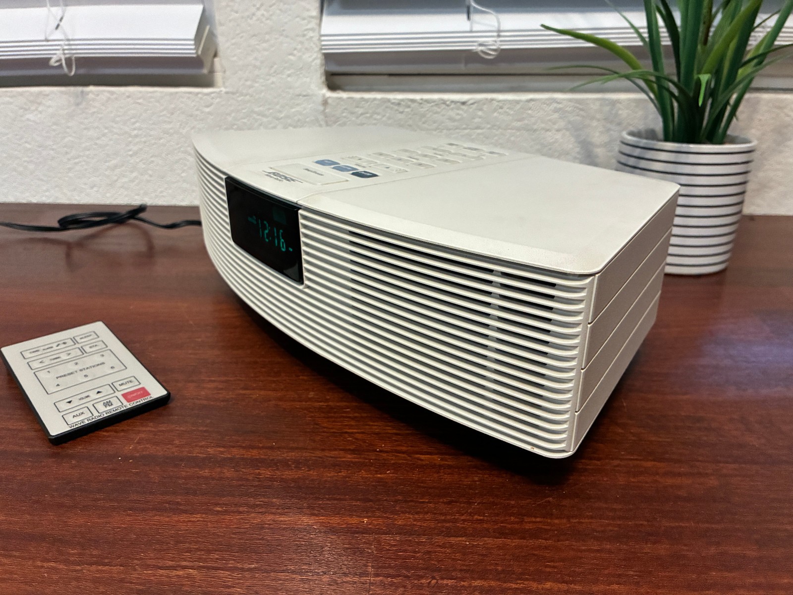 Bose AWR1RW Wave Radio With Remote