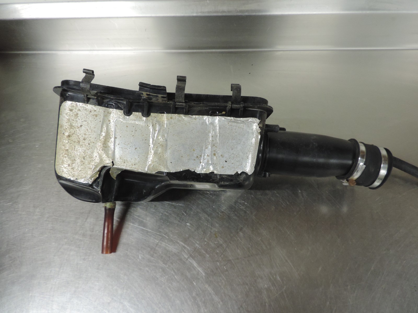 2001 Polaris Sportsman 500 HO Airbox Air Filter Housing Snorkel Lid Intake Tube