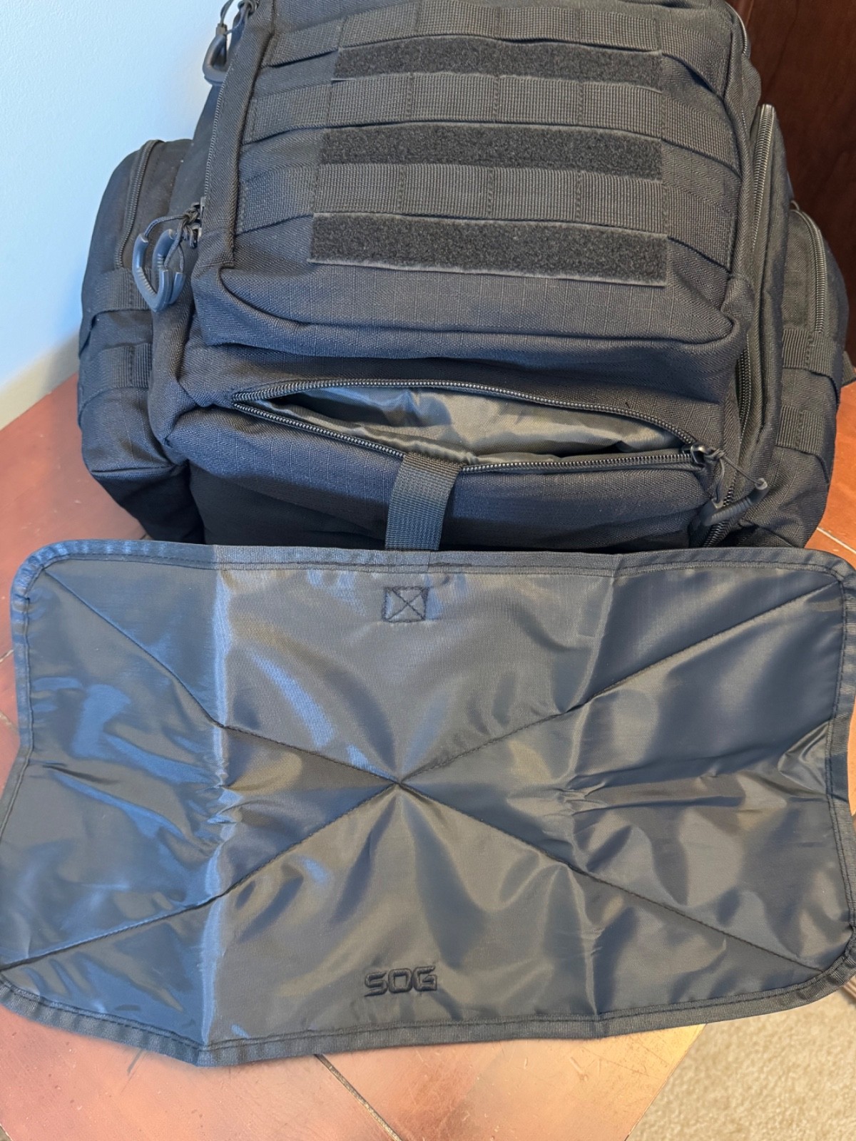 SOG Heavy Duty 3 Pistol Range Tactical Backpack W/3 Gun Cases Brand New w/ Tags