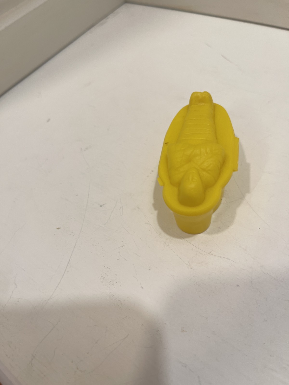 Topps Munchy Mummies Coffin 1978 Candy Container Yellow Empty Mummy Halloween