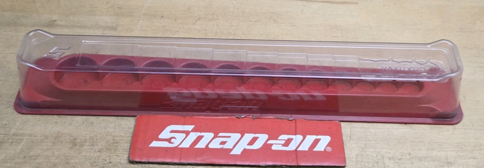 New SnapOn PAKTY223-Magnetic Tray W/ Lid For-3/8 Dr 12Pc SAE Shallow Imp Skt Set