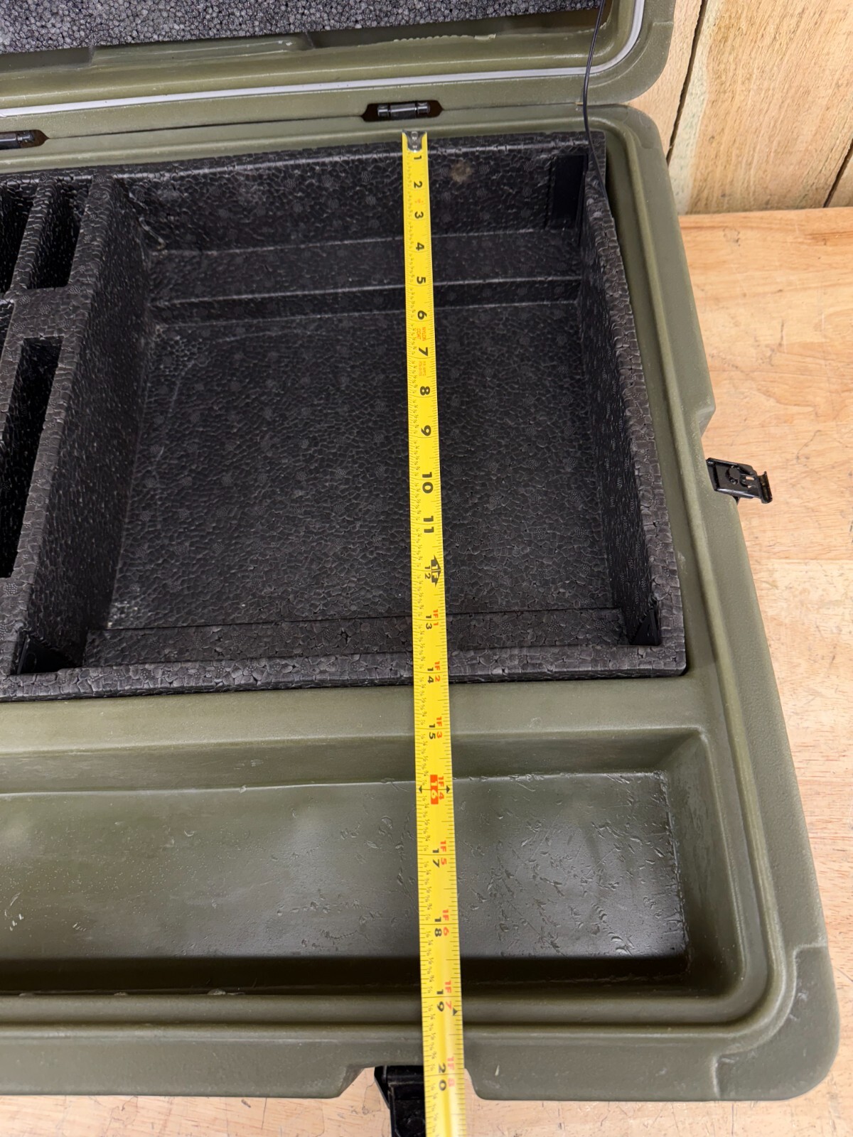 PSI Case 23X21.5X7" Green Military Waterproof Storage Container Hardigg