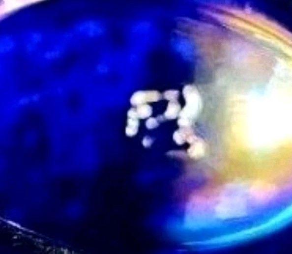 Mini Cat On Basket Cobalt Blue Carnival 2.75" x 2.25" Mosser Glass