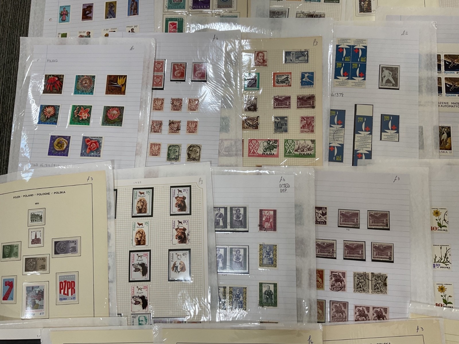 Poland stamps. Ex dealer leaves. Mint/Used. Vintage to modern 1.8kg G118