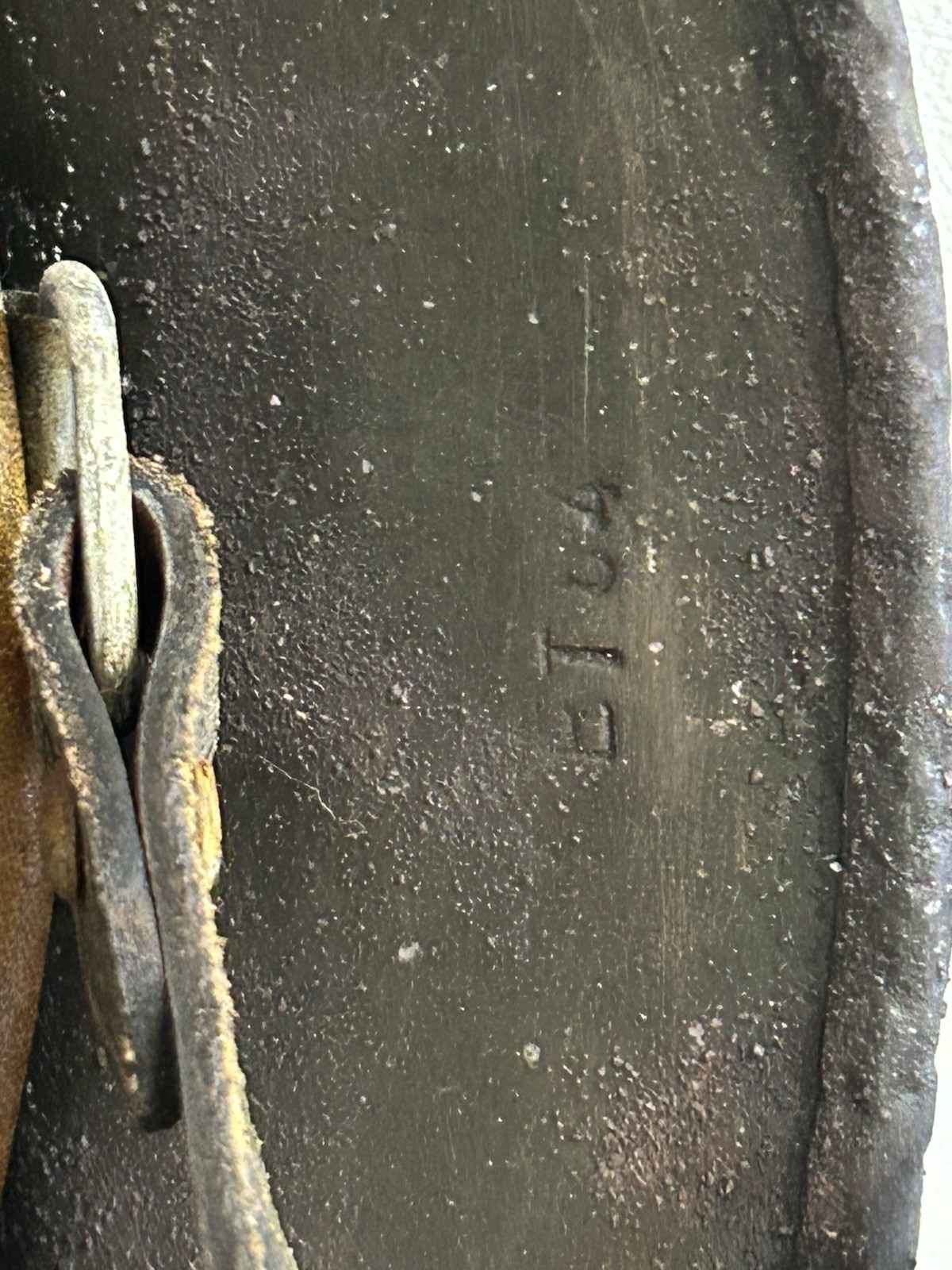 German Helmet M40 WW2 Combat helmet M 40 WWII size 64.