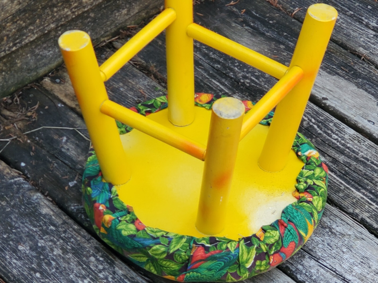 Parrot Jungle Paradise Love Birds Footstool Wood Base Colorful Hand Made As Is