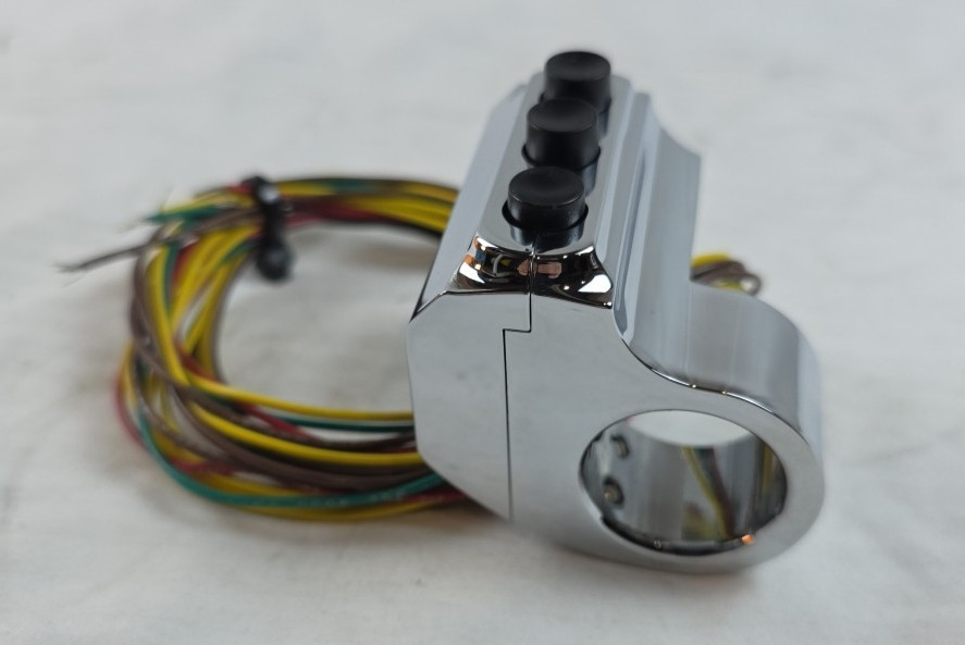 PERFORMANCE MACHINE FOR HARLEY CHROME RIGHT SIDE SWITCH ASSEMBLY 0616-0096