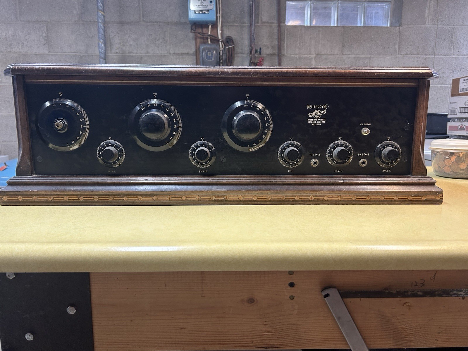 1920s E. Howard Neutrodyne Battery Radio Receiver –Original, Untested, Hazeltine