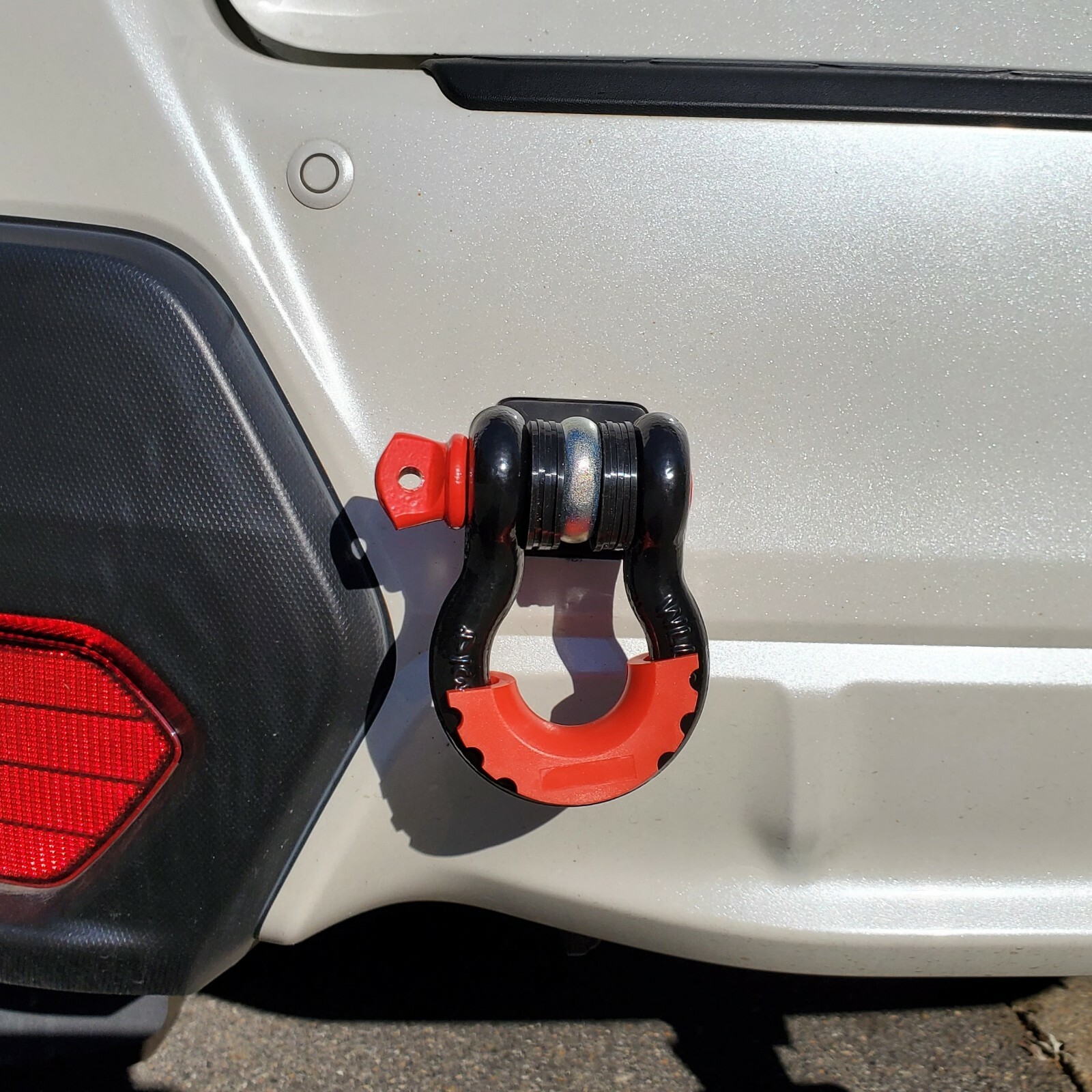 Subaru Compatible D-Ring Shackle with Pin, Guard, and Spacers (No Tow Hook)